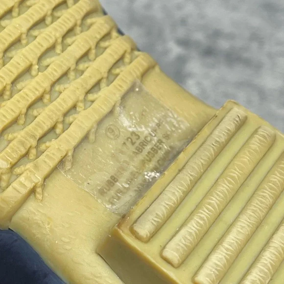 J. Crew plaid navy blue real fur duck boots, fur-lined rain boots, size 9 - Picture 7 of 9